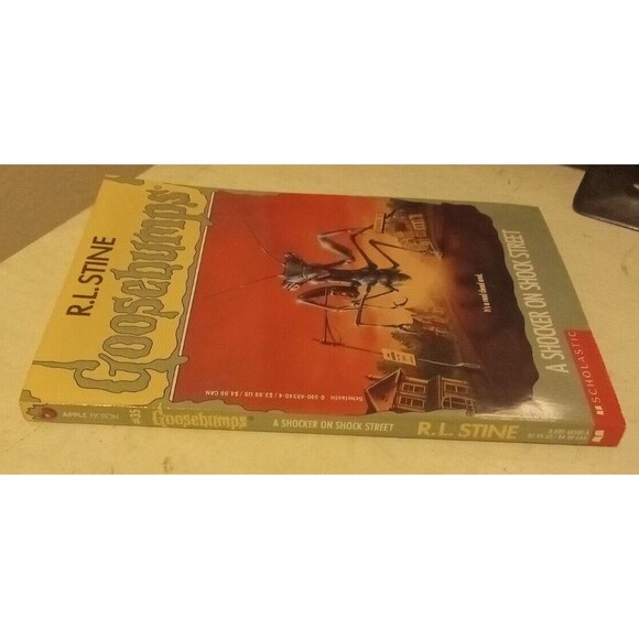 R.L. Stine's Goosebumps Book #35 A Shocker On Shock Street Preowned - Picture 3 of 8